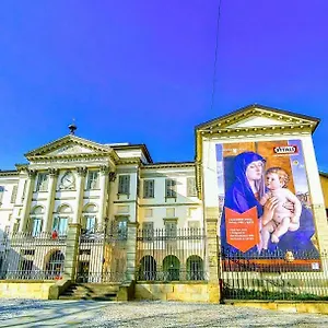 https://db-house-san-tomaso-apartment.italymilanhotels.net